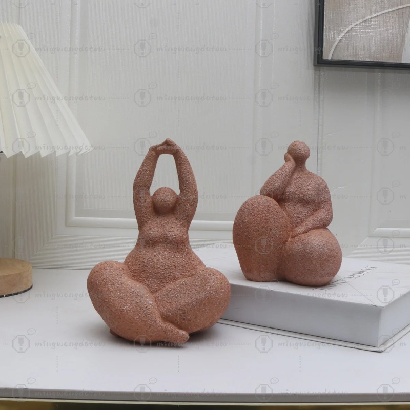 Home Office In Living Room - 1 szt., Statuetka pulchniej kobiety z