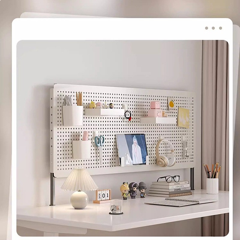 Organizer na biurko z pionową  – Home Office In Living Room recenzja i cena