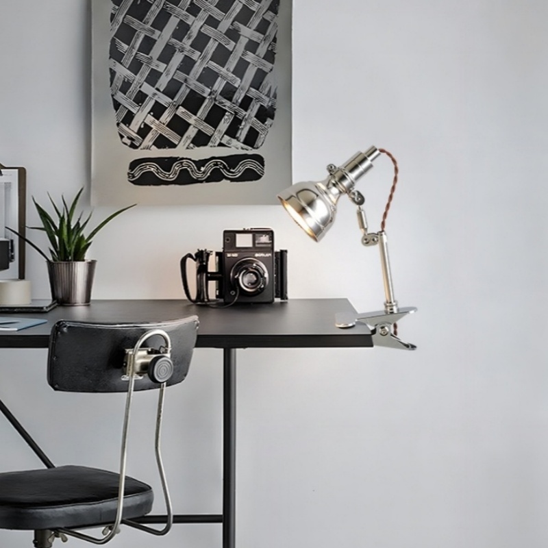 Nowoczesna lampka do czytania  – Home Office In Uk recenzja i cena